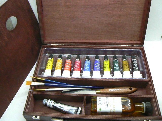 Valigia legno c/ 11 colori olio e acc.