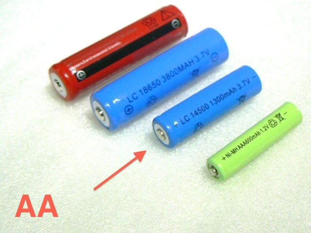 clicca qui per rientrare su BATTERIA RICARICABILE Litio AA MiniTorce