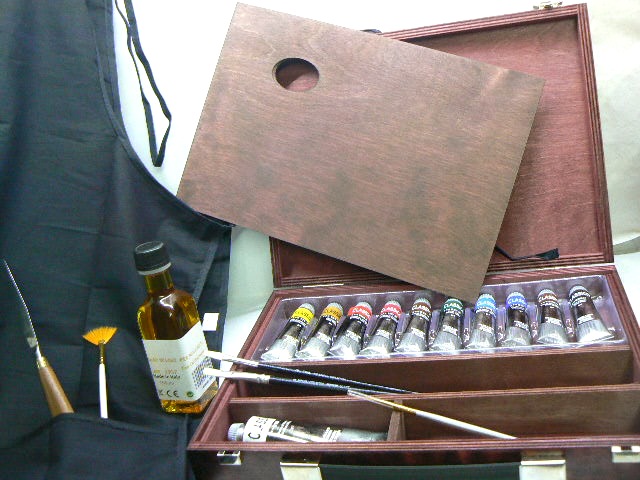 Valigia in legno levigato marchio a fuoco e 11 colori olio 