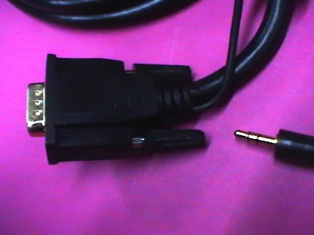CAVO VGA con uscita AUDIO 15 pin.HD