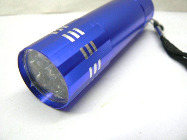 Mini Torcia a led  struttura alluminio leggero.