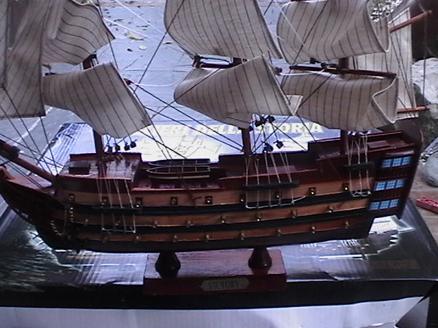 Barca a Vela in legno