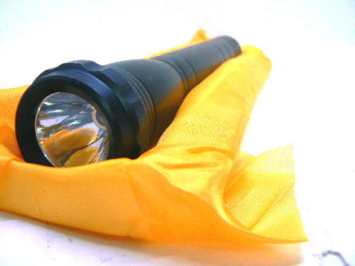 TORCIA MILITARE 5W a forma di Manganello