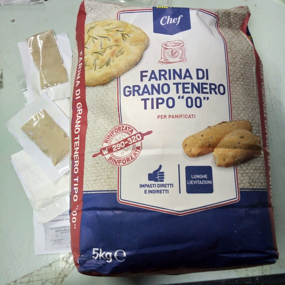 KIT 5 kg FARINA GRANO TENERO tipo Calibrato + Lievito OMAGGI