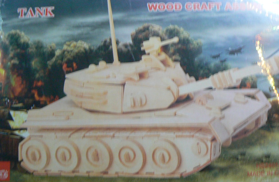 PUZZLE 3d TANK CARRO ARMATO iN LEGNO.